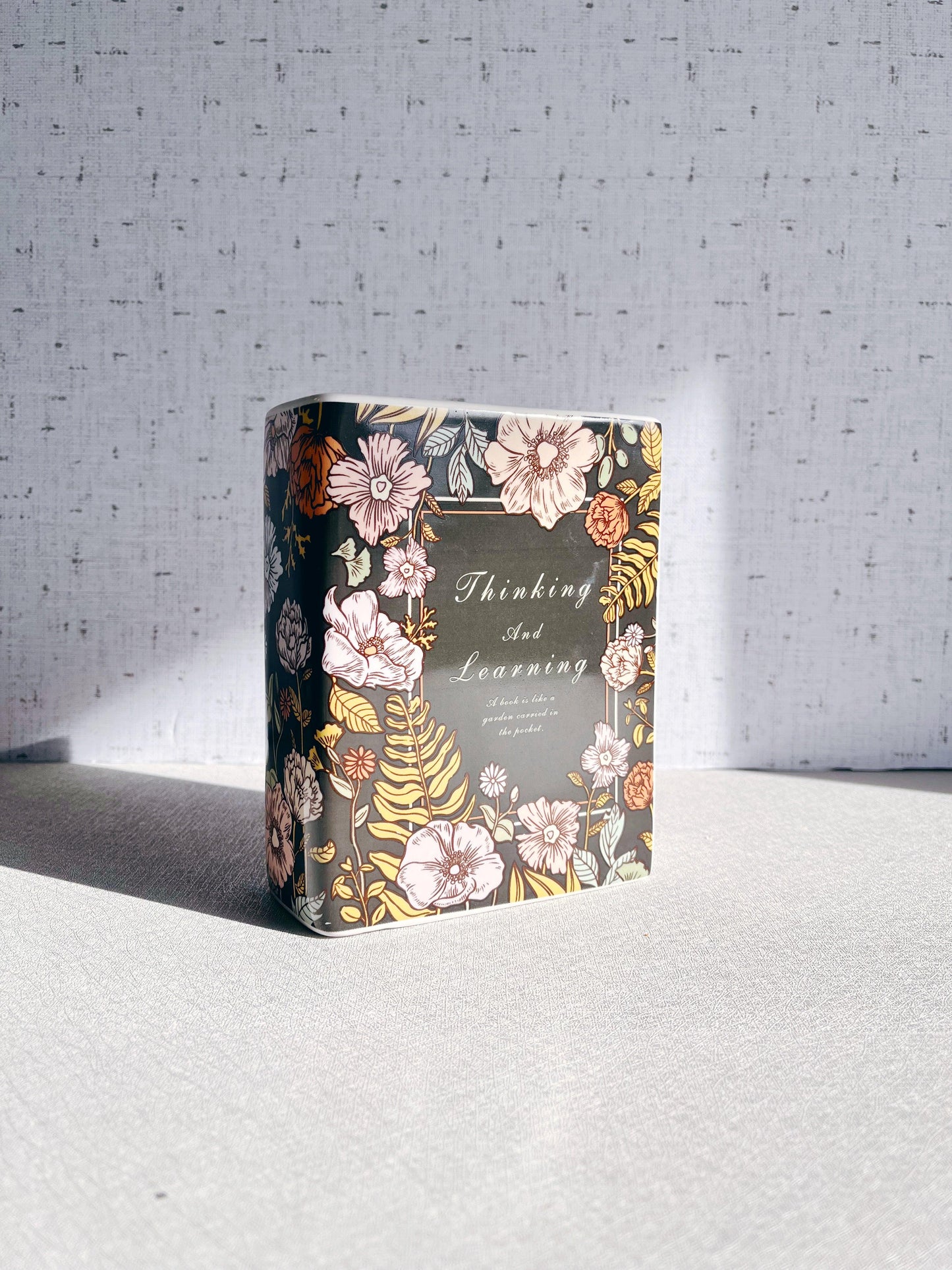 “Thinking & Learning” Book Vase