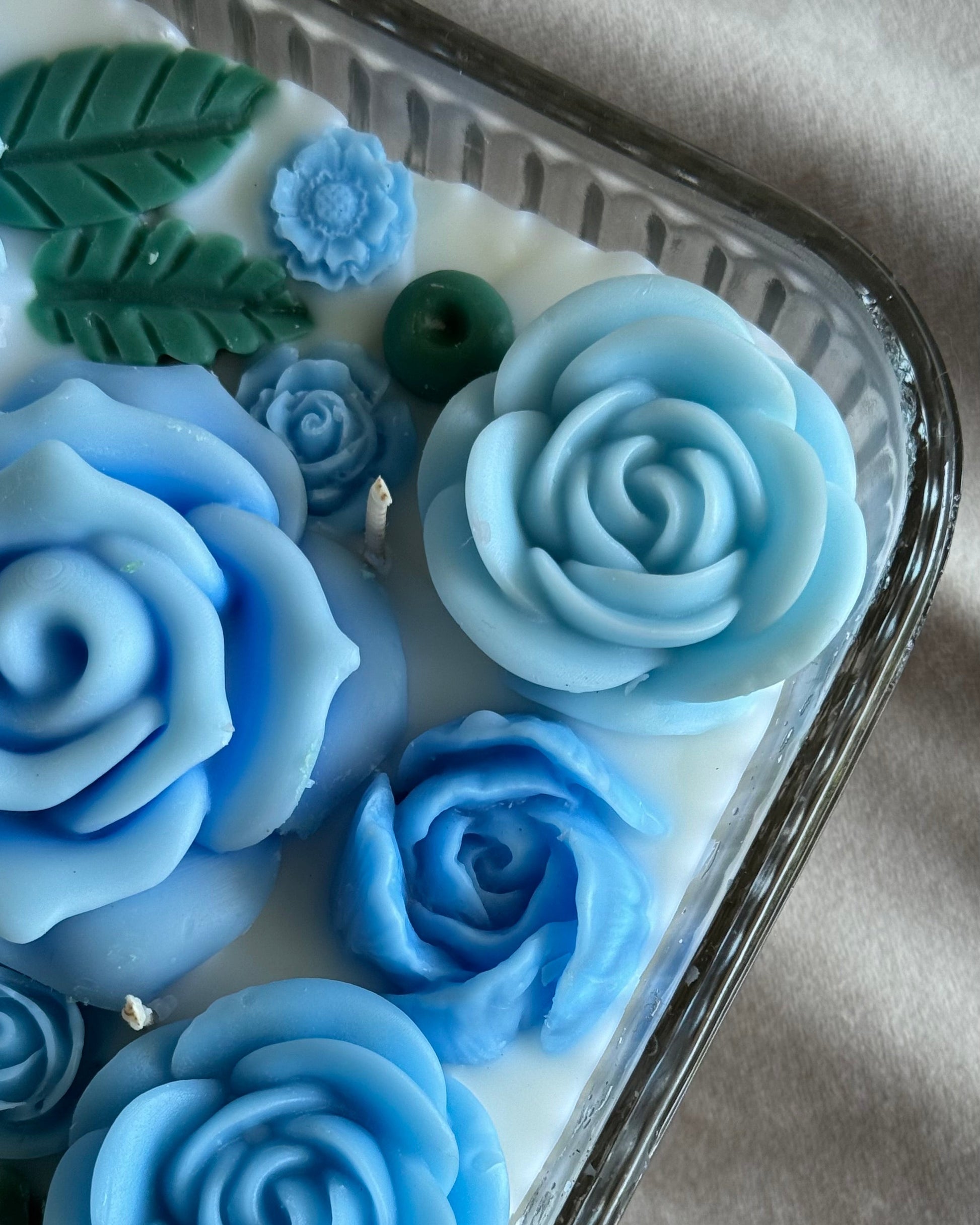 coconut apricot soy wax luxury candle blue candle floral blue tarheel blue carolina blue