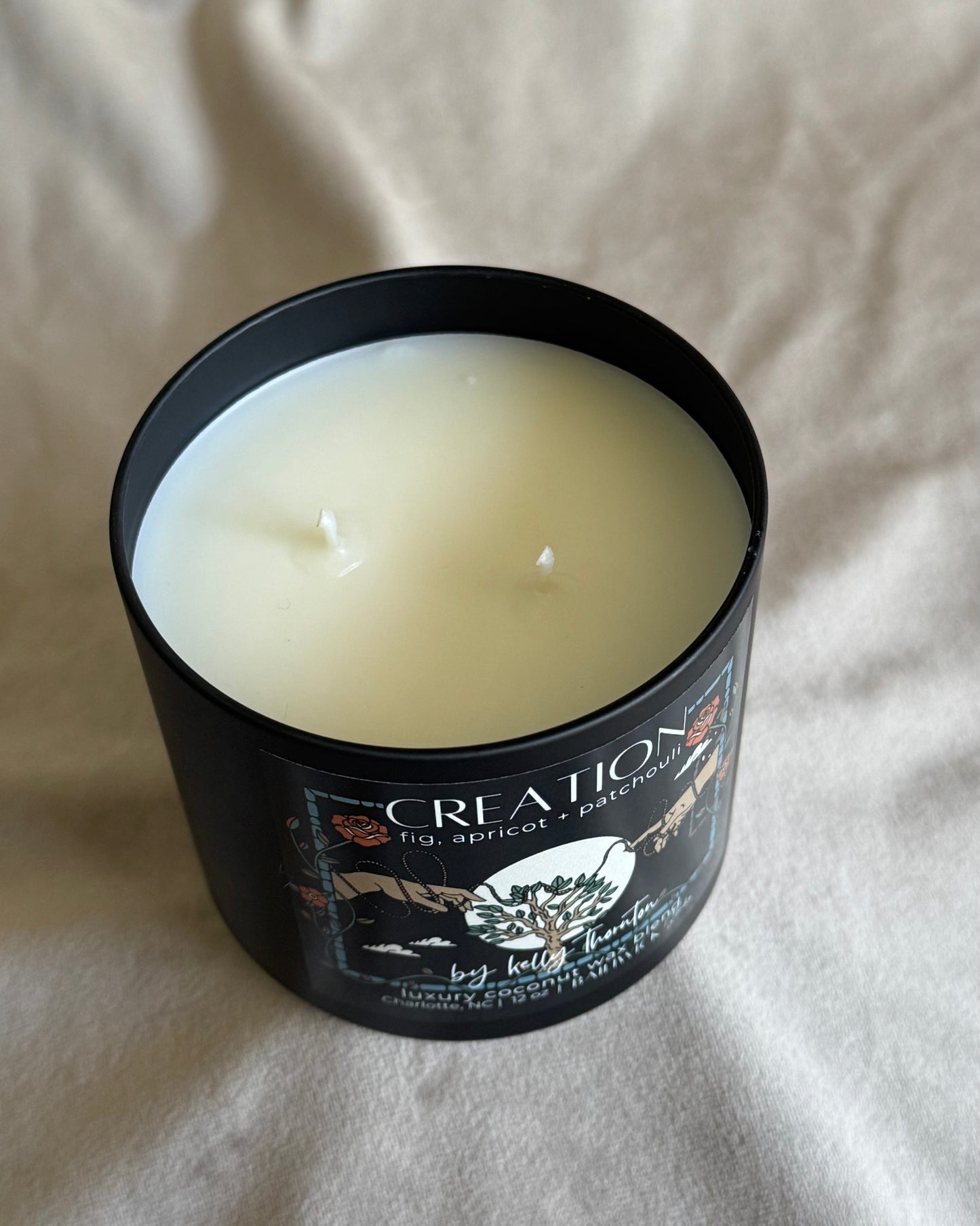 coconut apricot wax Fig, Apricot, Patchouli candle