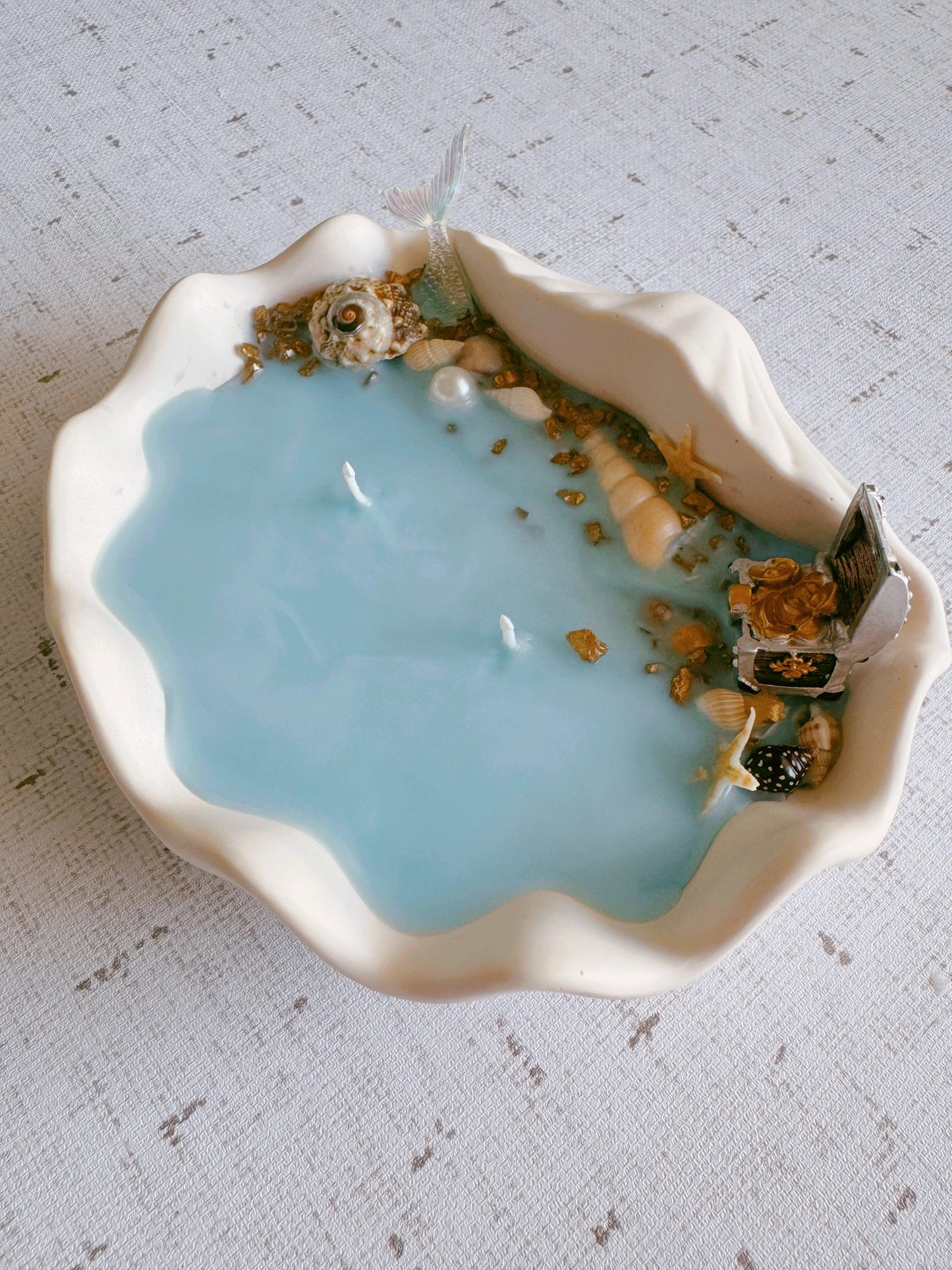 Underwater Oasis Large | Jesmonite candle