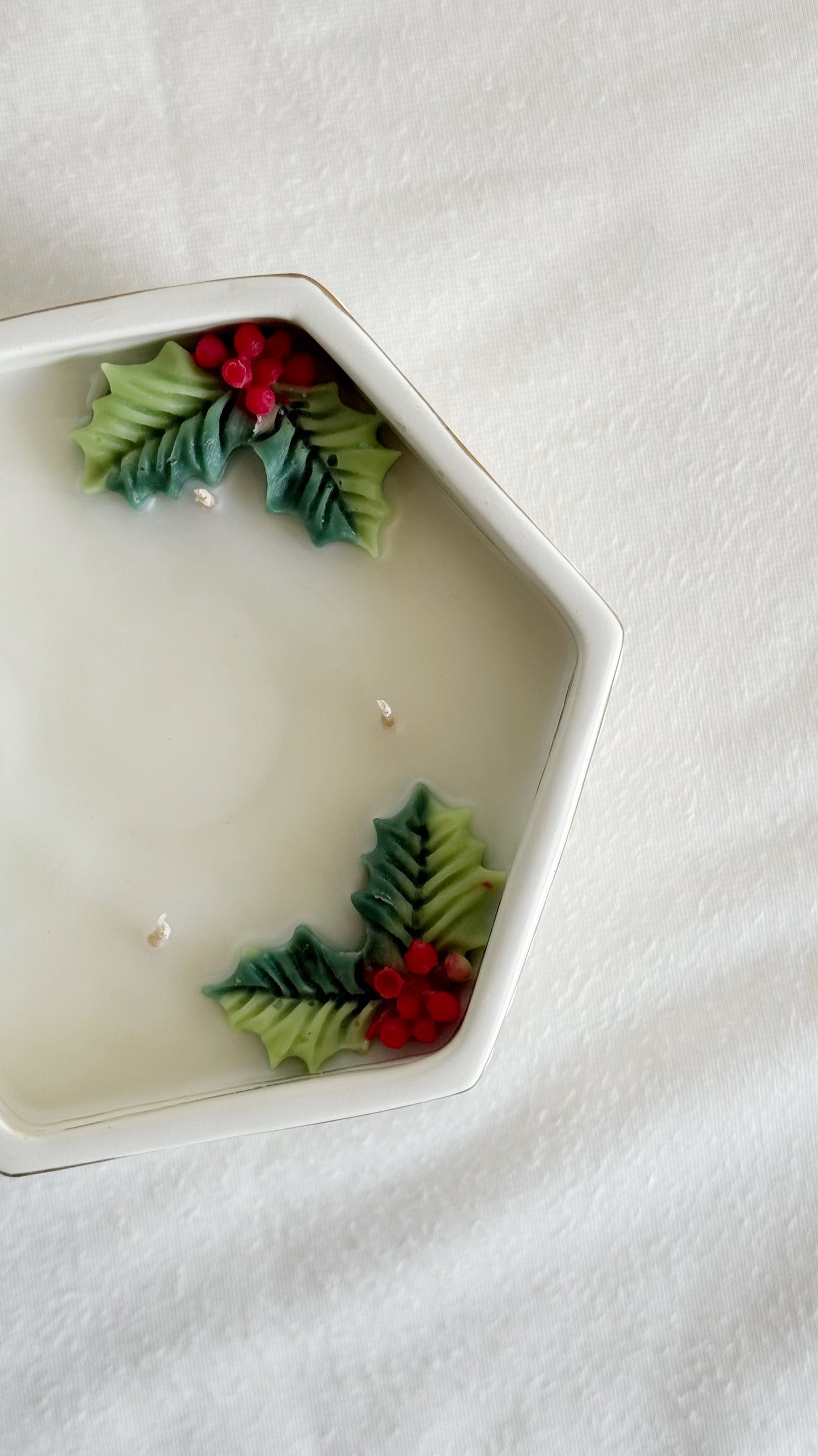 Happy Holiday ceramic decorative candle