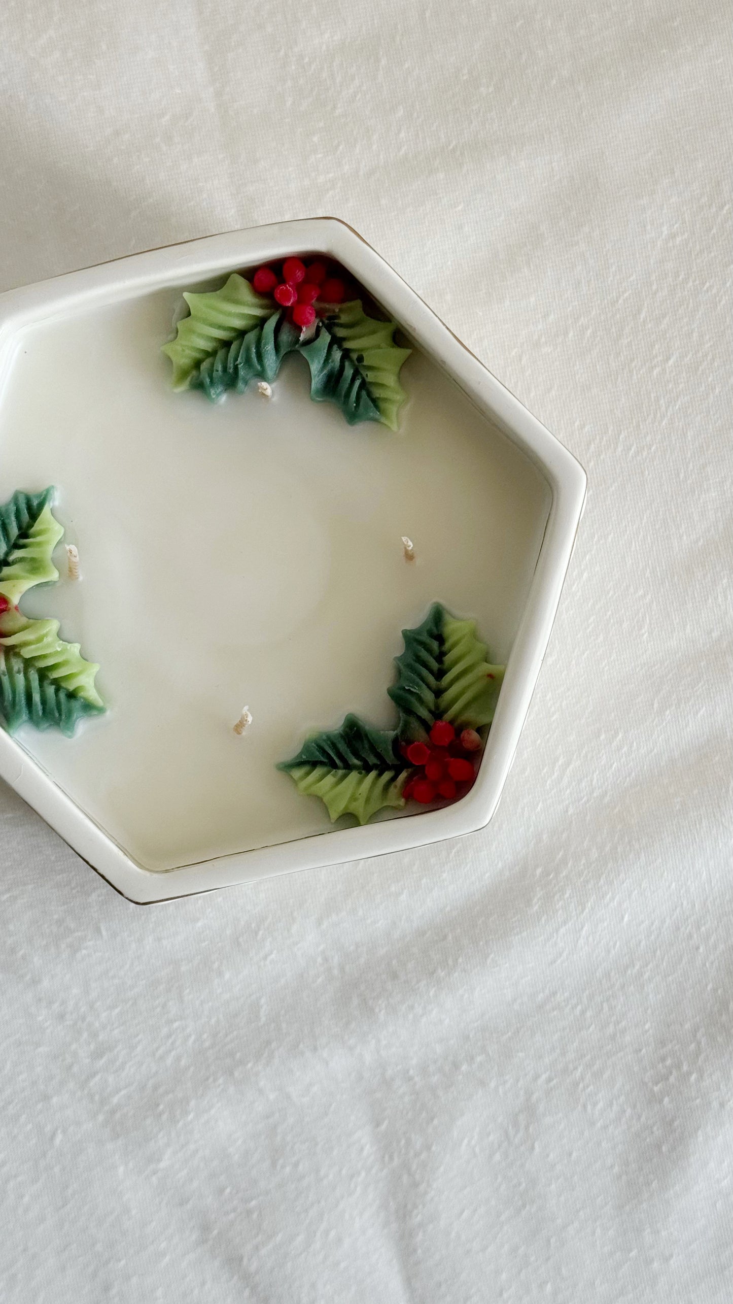 Happy Holiday ceramic decorative candle