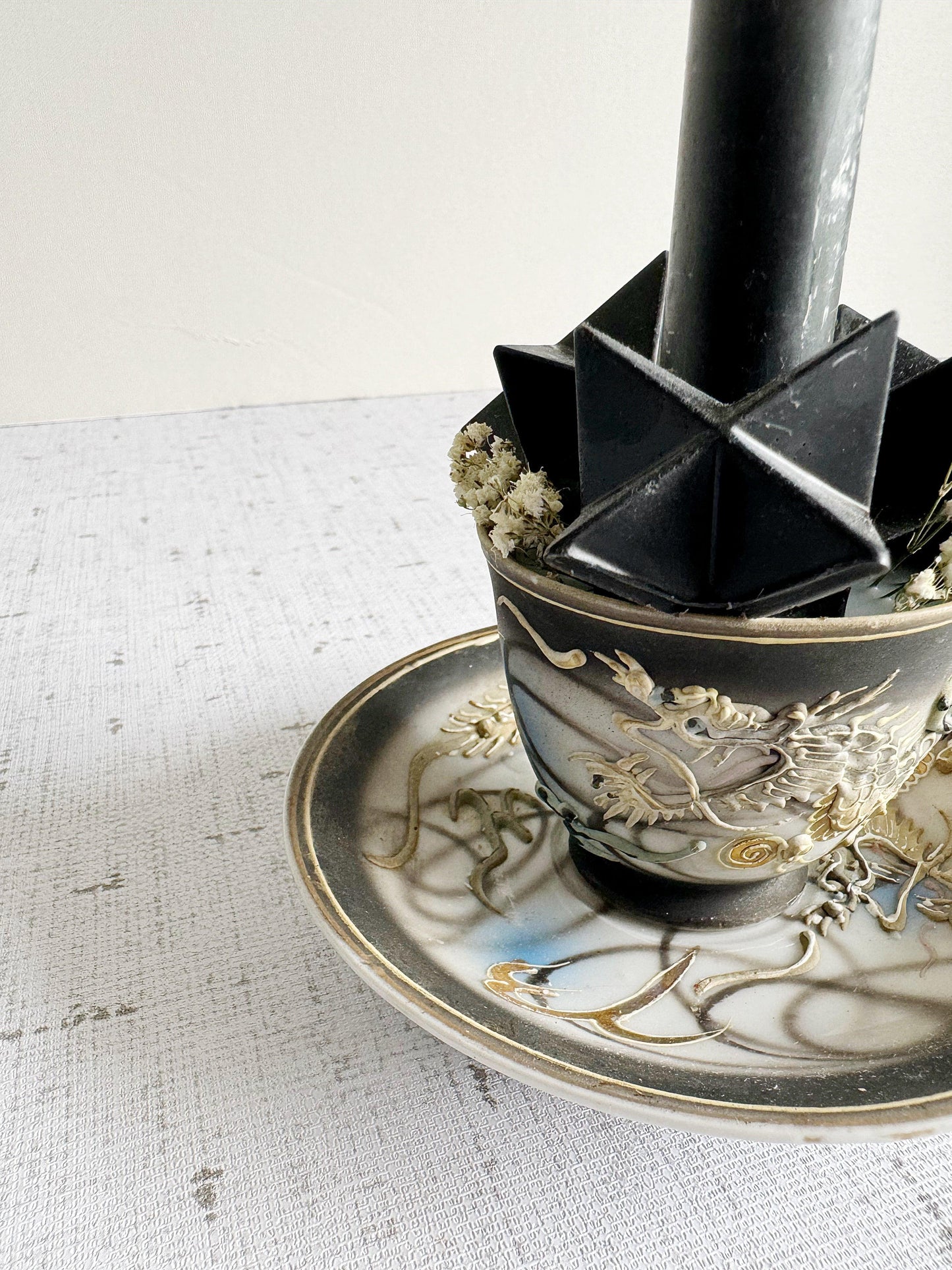 Bridgerton | Orient-Inspired Vintage Teacup Candle